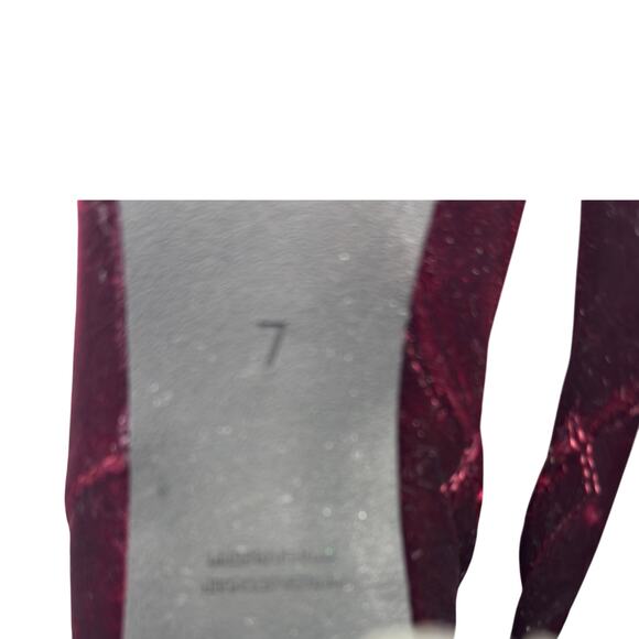 Old Navy Pointed Toe Sexy Chic Wine Red Velvet Heeled Booties Women's Size 7 - Picture 9 of 9